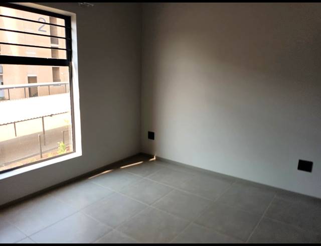 2 BEDROOM APARTMENT FOR SALE IN WATERKLOOF RIDGE
